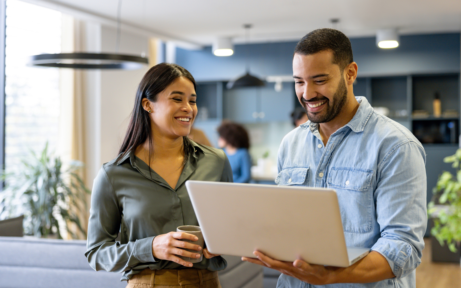 Guía para implementar el trabajo híbrido en una oficina